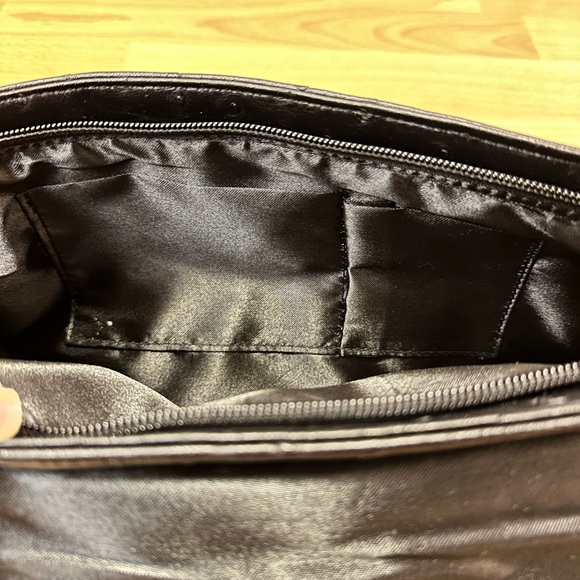 Envelope Clutch - Picture 5 of 7